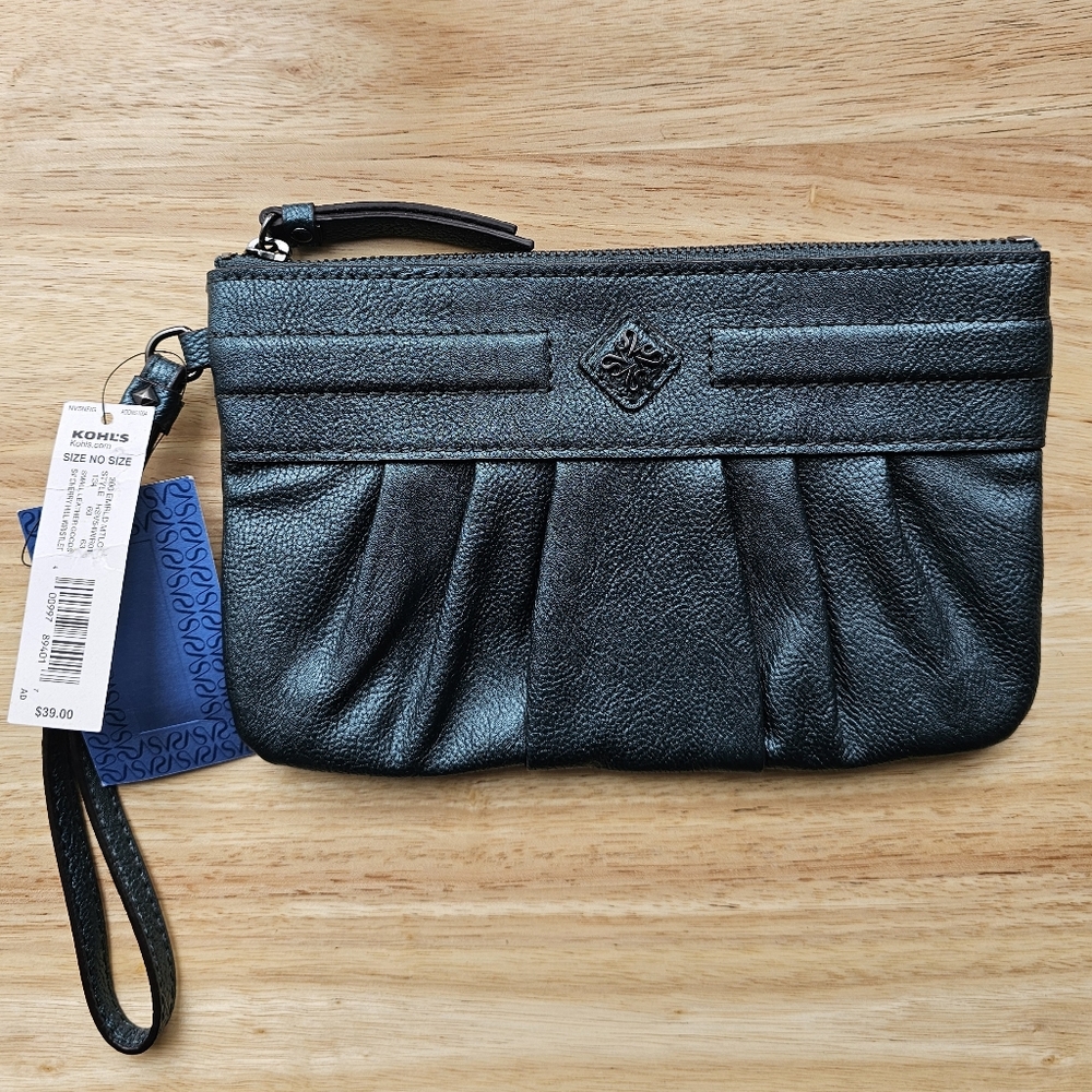 Simply Vera Wang Emerald Metallic Wristlet